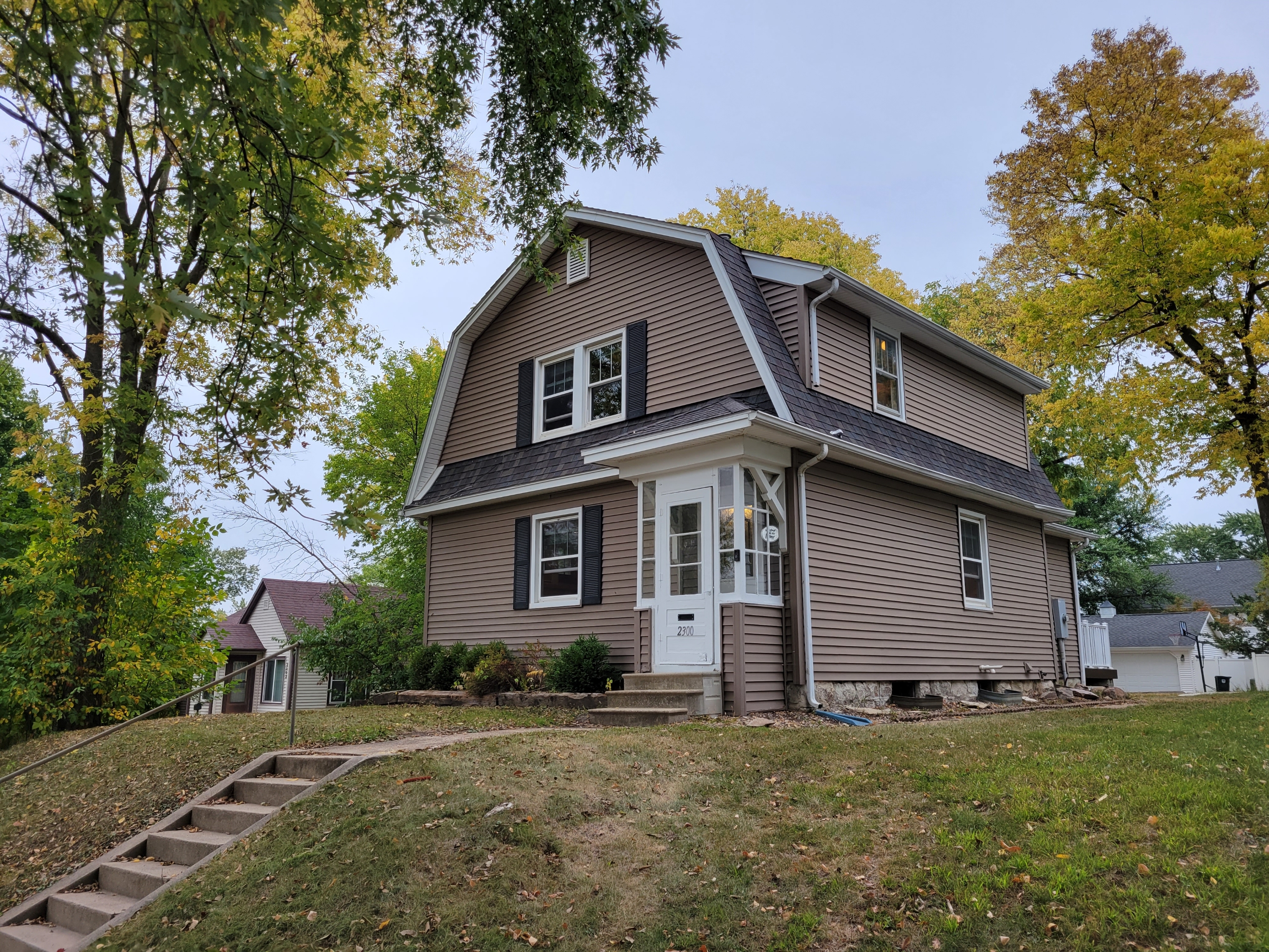 Property thumbnail image